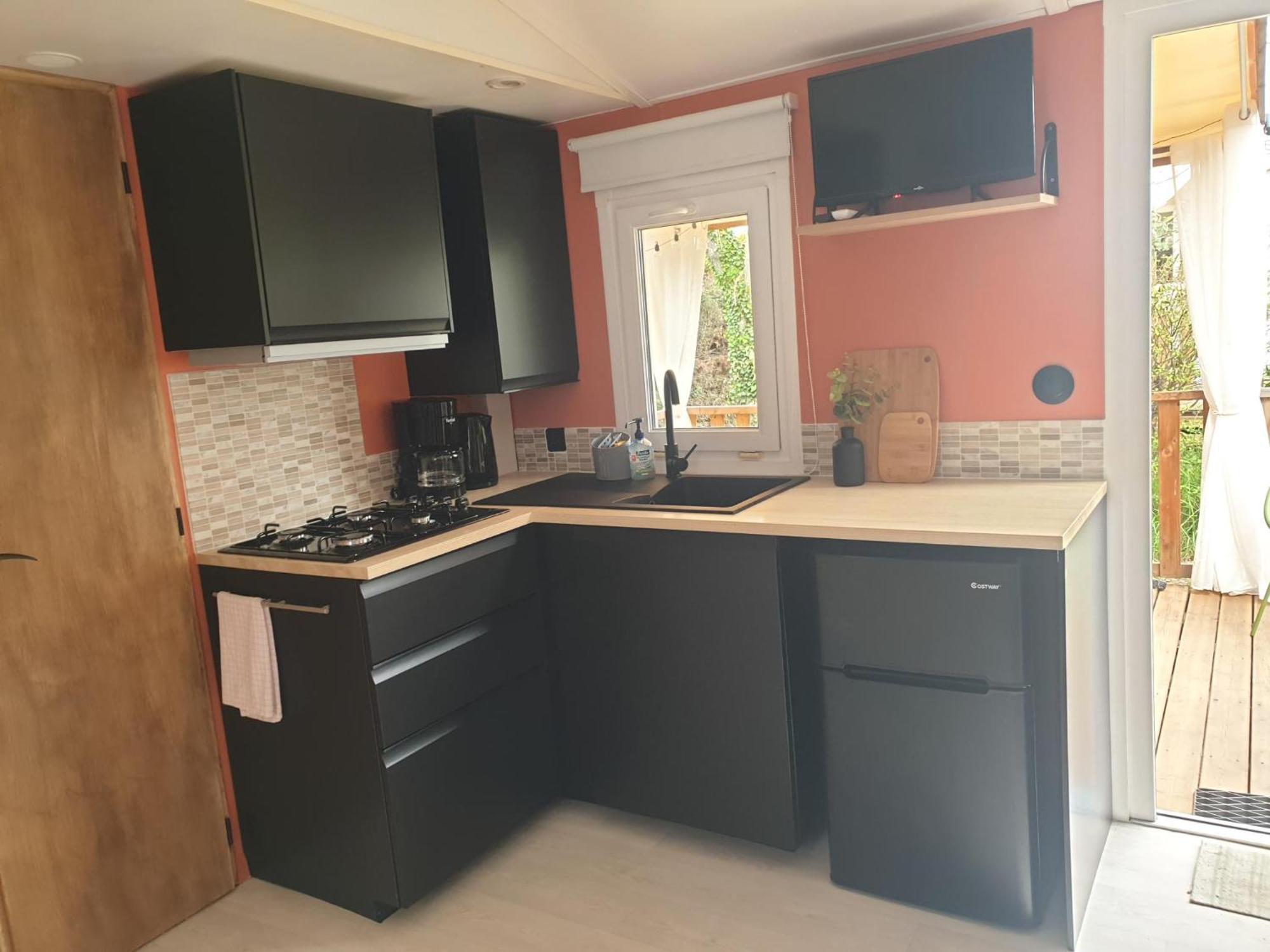 Camping Domaine Des Iscles Ла Рок д'Онтерон Екстериор снимка